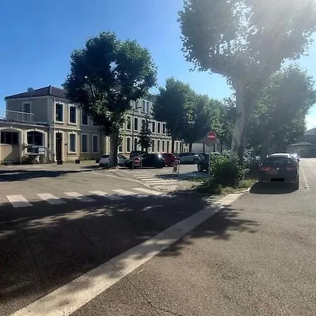 Apartment T2 Climatise 40 M 2, Non Fumeur, Borne Electrique Sur Parking Les Animaux Ne Sont Pas Acceptes Saint-Donat-sur-l'Herbasse