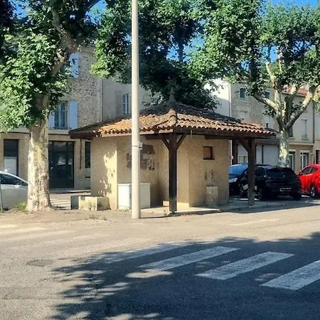 T2 Climatise 40 M 2, Non Fumeur, Borne Electrique Sur Parking Les Animaux Ne Sont Pas Acceptes Apartment Saint-Donat-sur-l'Herbasse